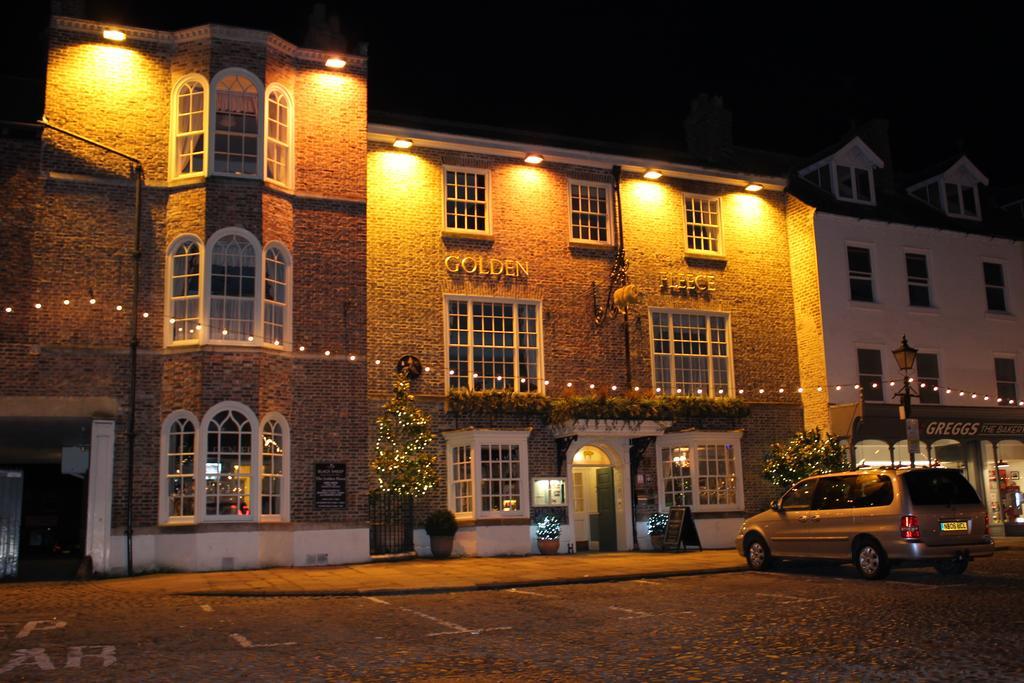 The Golden Fleece Hotel, Thirsk, North Yorkshire Eksteriør billede