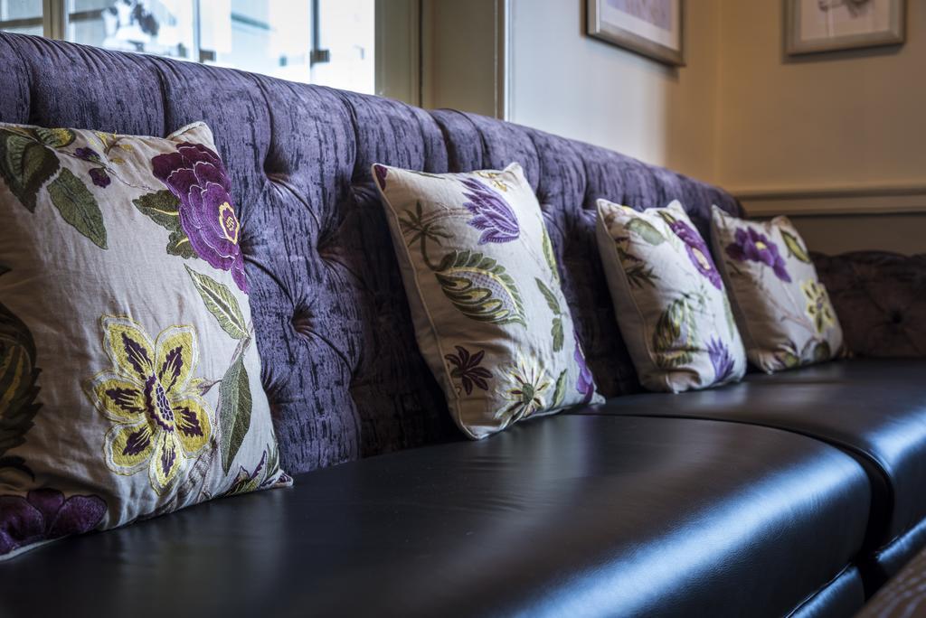 The Golden Fleece Hotel, Thirsk, North Yorkshire Eksteriør billede