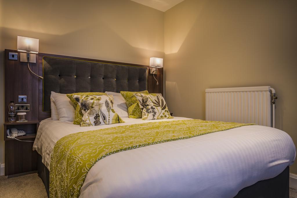 The Golden Fleece Hotel, Thirsk, North Yorkshire Eksteriør billede