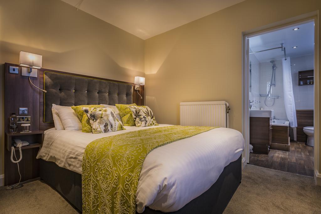 The Golden Fleece Hotel, Thirsk, North Yorkshire Eksteriør billede