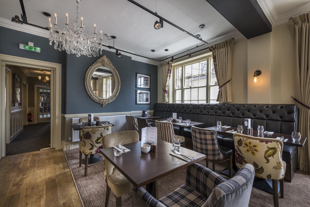The Golden Fleece Hotel, Thirsk, North Yorkshire Eksteriør billede