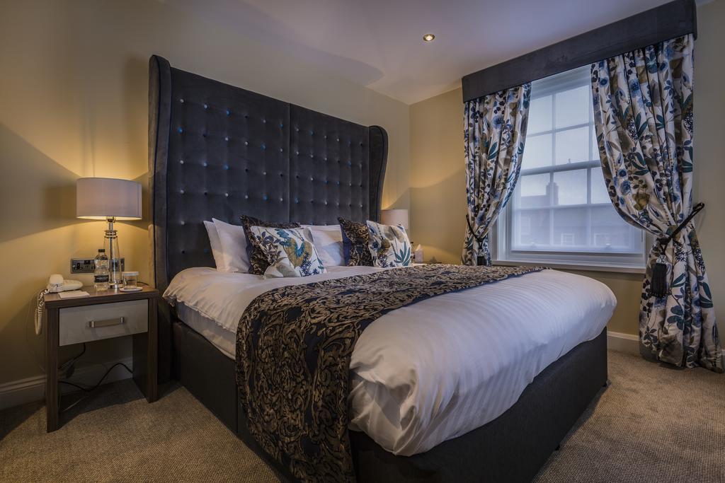 The Golden Fleece Hotel, Thirsk, North Yorkshire Eksteriør billede