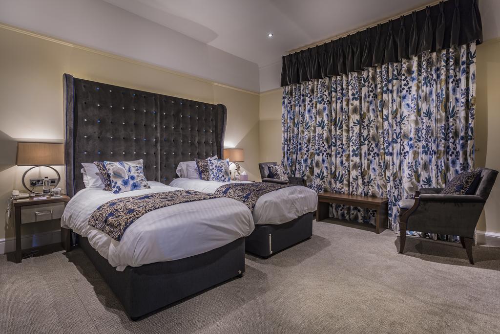 The Golden Fleece Hotel, Thirsk, North Yorkshire Eksteriør billede